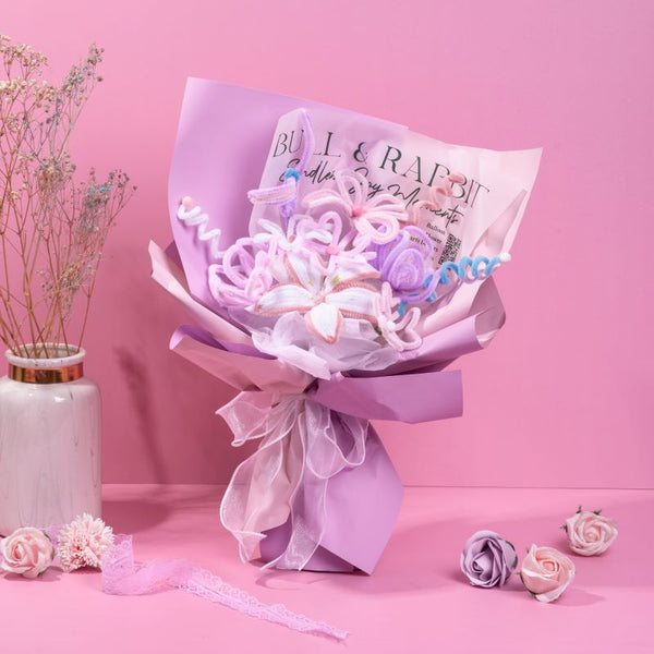 Camarein Chenille Flowers & Gift