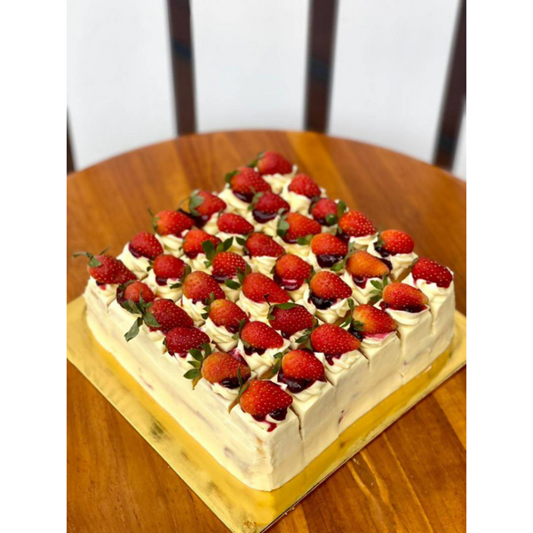 Victoria Sandwich Nutella Sheet Cake (Kuantan Delivery) Giftr