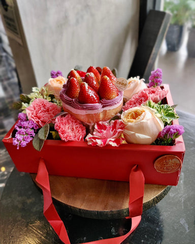 Fleur D'amour - Fraisier Cake (Ipoh Delivery Only)
