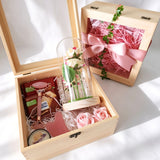 For Her Gift Set: Romantic (Nationwide Delivery)