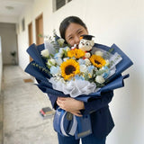 Graduation Bouquet Sunflower (Penang Delivery Only)