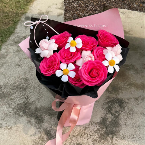 Premium Black Pink Roses (Klang Valley Delivery)