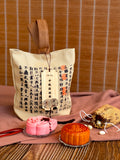 Moon Inscription 月铭 Set A/B | Mooncake Gift Sets With Calligraphy-Printed Handbag, Wooden Tagging, Wooden Cutlery (Klang Valley Delivery)