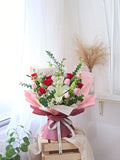 Valentine's Everlasting Love Bouquet (Negeri Sembilan Delivery Only)