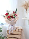 Valentine's Romantic Bloom Bouquet (Negeri Sembilan Delivery Only)