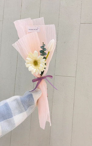 Beautiful & Stylish | Hand Bouquet (Klang Valley Delivery) - Valentine's Day Flowers & Gifts 2026