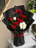 Midnight Romance Bouquet (Klang Valley Delivery Only)
