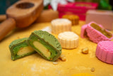 Crystal Crown Hotel Petaling Jaya | Mid Autumn Mixed Baked & Snow Skin Mooncake 2023 Set (Klang Valley Delivery)