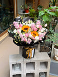 Sunlit Blush Garden Bouquet (Klang Valley Delivery)