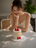 4 inches Love Knot Strawberry Cake (Klang Valley Delivery)