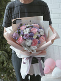 Fluffy Cloud 2.0 Fresh Flower Bouquet (Johor Bahru Delivery Only)