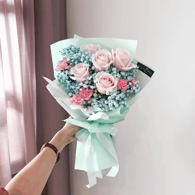 [Valentine's Special] Tiffany Rose Flower Bouquet (Johor Bahru Delivery Only)