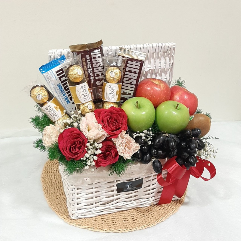 Birthday basket delivery deals