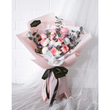 Dreamy Vacation Hand Bouquet (Johor Bahru Delivery Only)