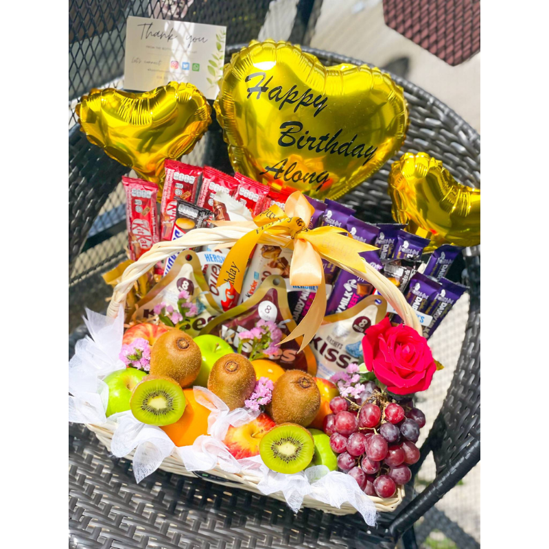 Chocolate Basket With Fruits 2 (Kuantan Delivery Only) Giftr