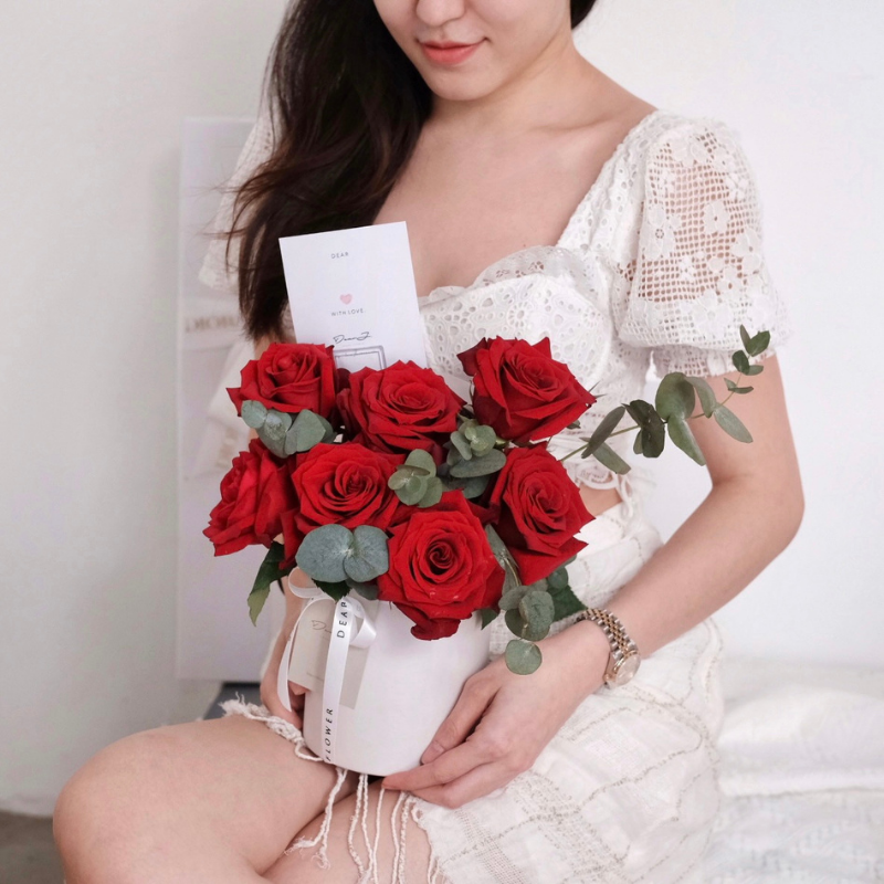 Classic Red Roses Hat Box | Giftr - Malaysia's Leading Online Gift Shop