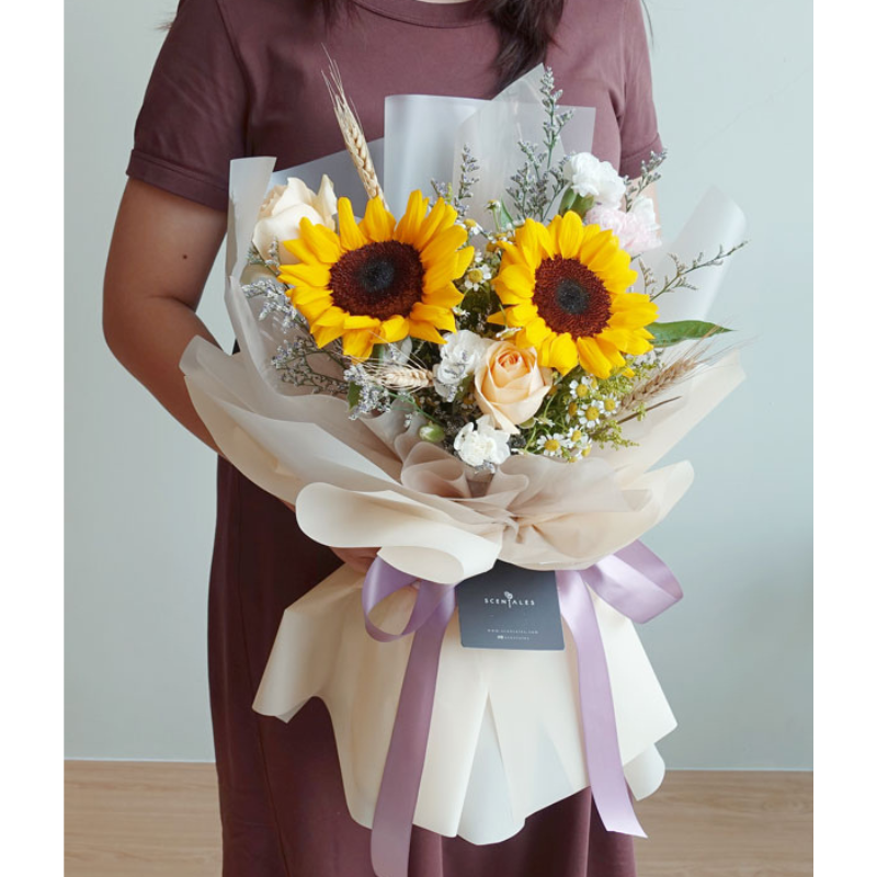 Aureate Flower Bouquet (Johor Bahru Delivery Only) Giftr Malaysia's