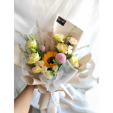 Hello Love Flower Bouquet (Negeri Sembilan Delivery Only)