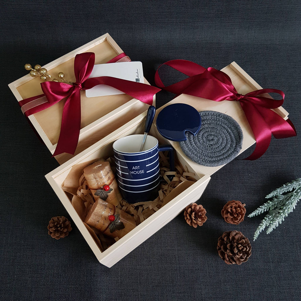 Christmas 2018 Gift Box - XM02 BLUE (Klang Valley Delivery)