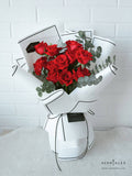 Scentales Minimalist Red Roses (Large) - White (Black Line) | (Klang Valley Delivery)