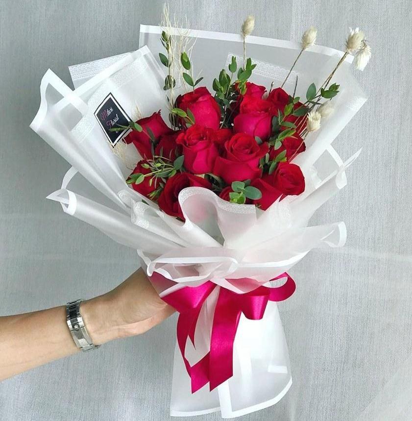 Ruby Radiance Red Roses (Ipoh Delivery Only)