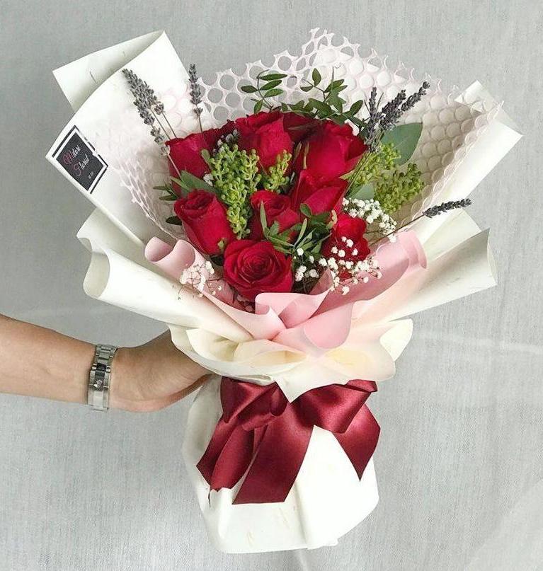Serenity Red Roses Bouquet (Ipoh Delivery Only)