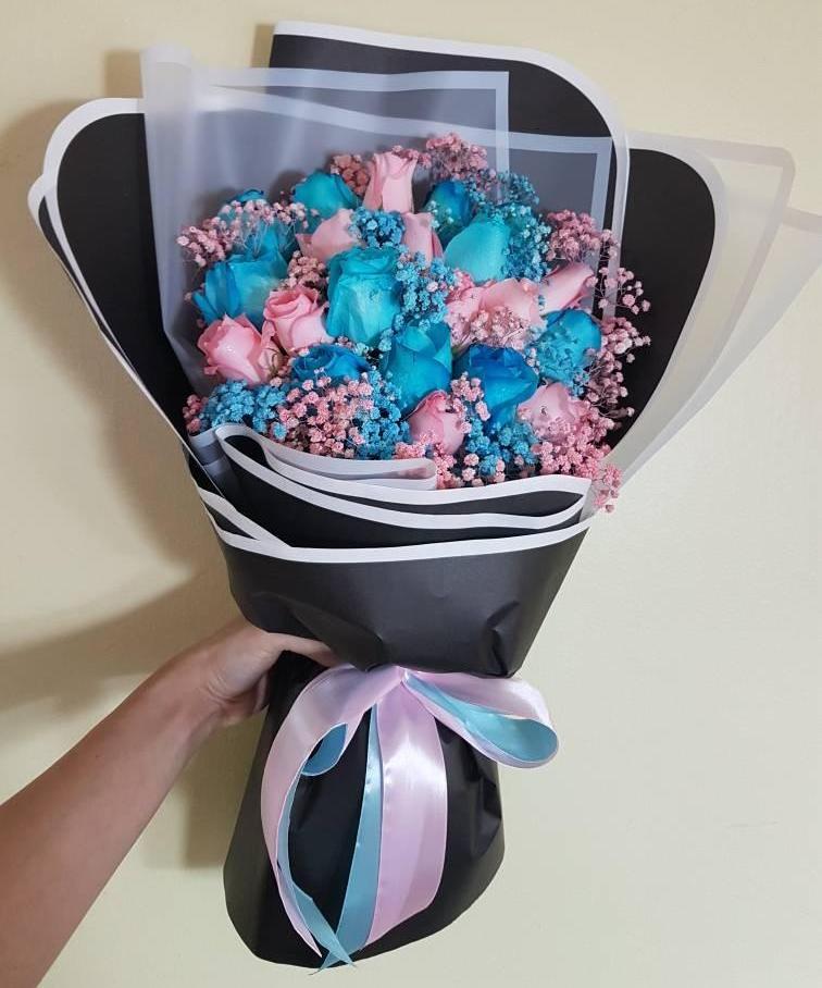 Pink and Blue Roses Bouquet