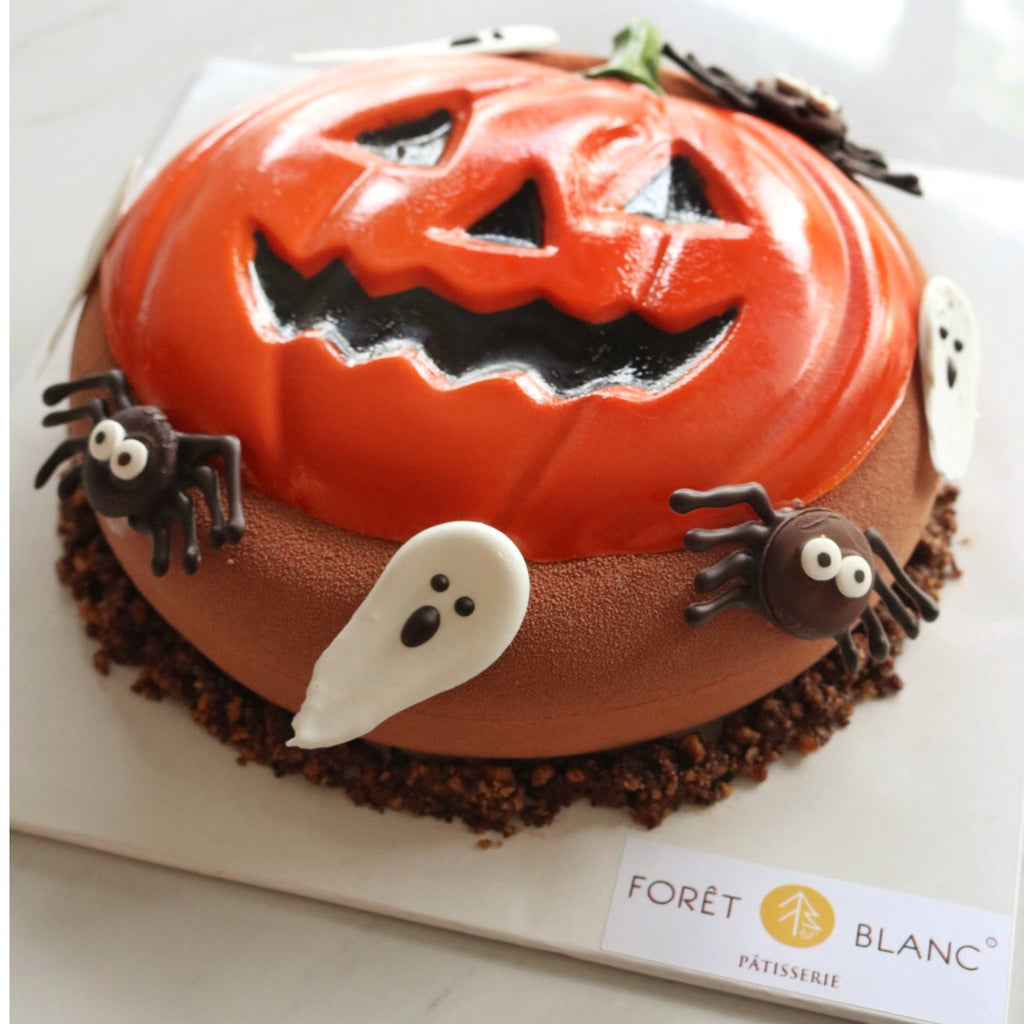 Jack O Lantern Brown Butter Mousse Cake (Halloween Special) Klang Va