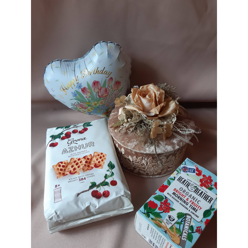 English Rose Velvet Box Gift Set (Klang Valley Delivery)