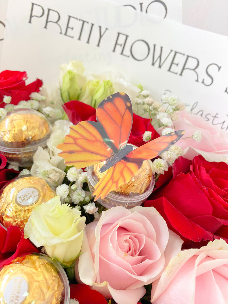 Fruit & Fresh Flower Box With Brownies (Penang Delivery only) Giftr