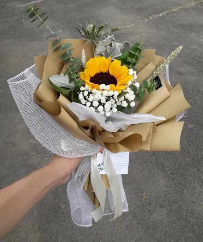 Adorazione - Sunflower Flower Bouquet (Johor Bahru Delivery only)