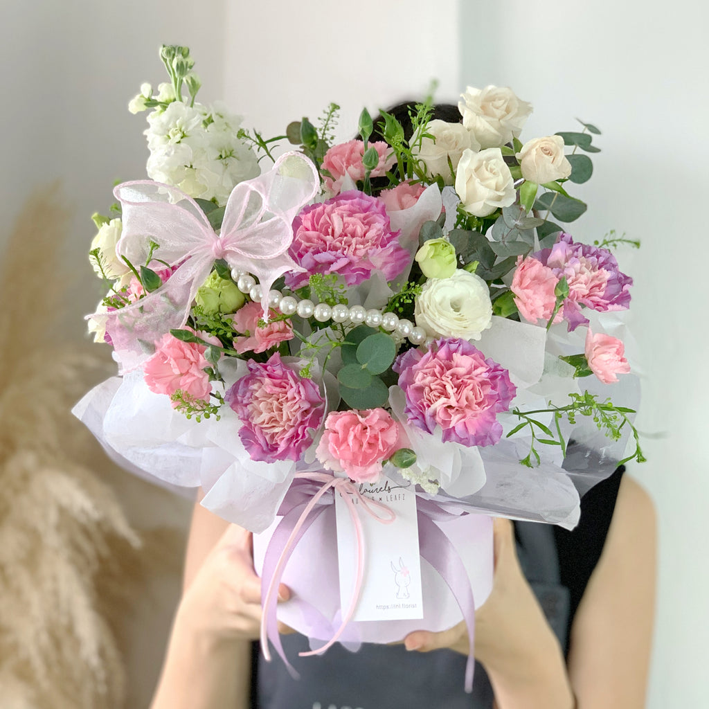 Mother's Day 2023 Carnation Money Box (Johor Bahru Delivery Only