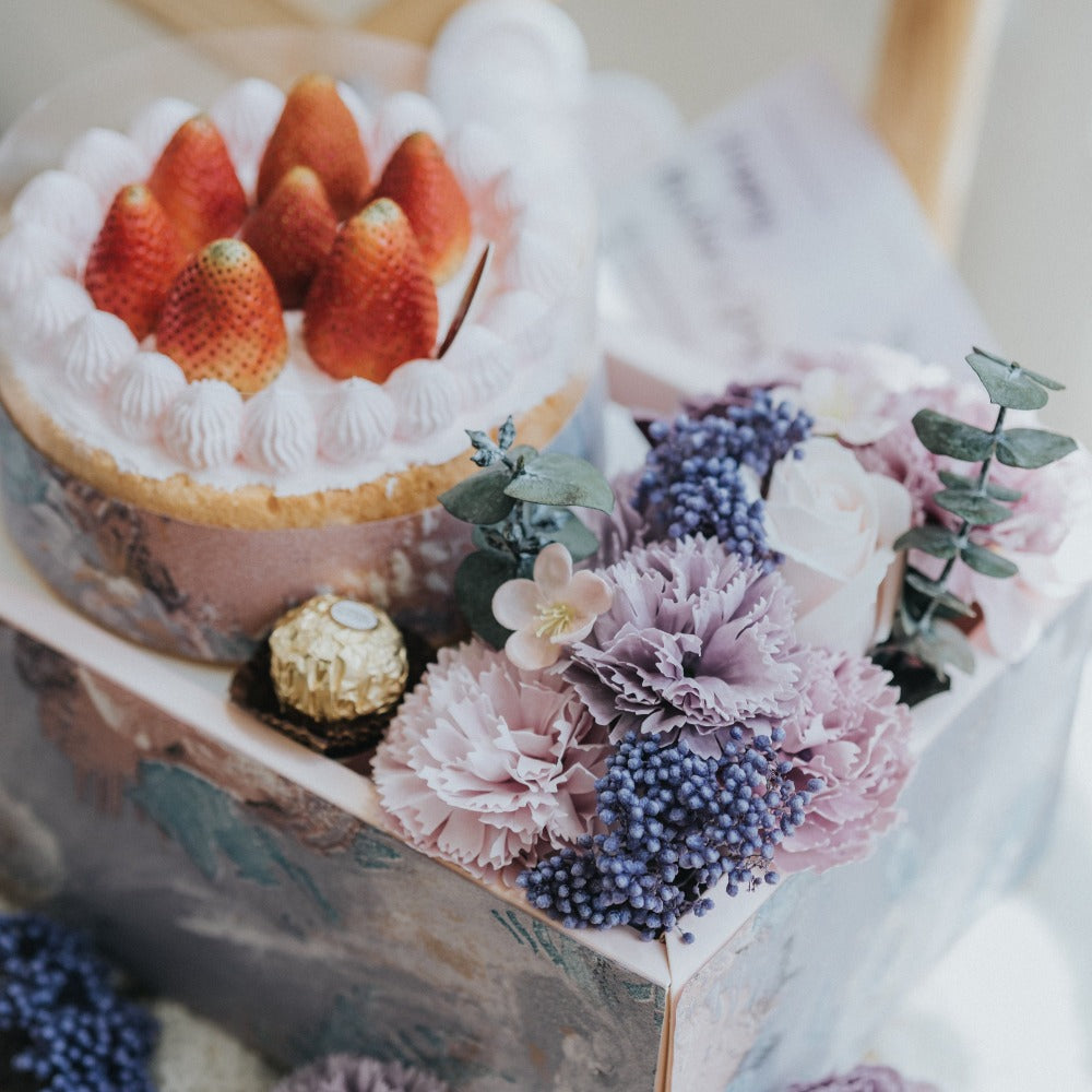 Aurora Mother's Day 2023 Cake Flower Set (Klang Valley Delivery