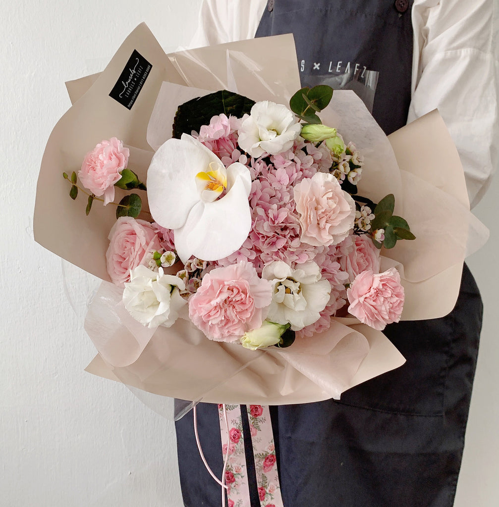 Mother's Day 2023 Grace Mix Flower Bouquet (Johor Bahru Delivery Only