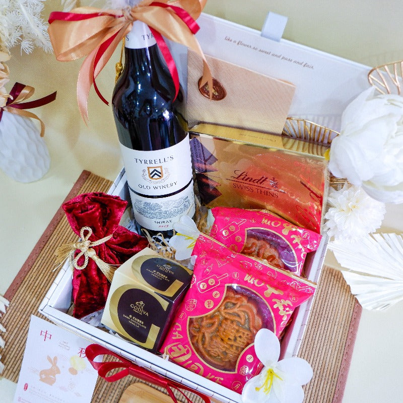 Deluxe Wine & Godiva Chocolates Mid Autumn Gift Box (Klang Valley Deli