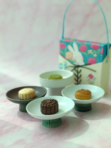 Assorted Lave Mooncake Gift Boxes 2x | Klang Valley Delivery Only