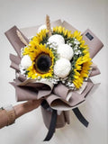 Especial Para Usted Yellow Flower Bouquet (Johor Bahru Delivery only)