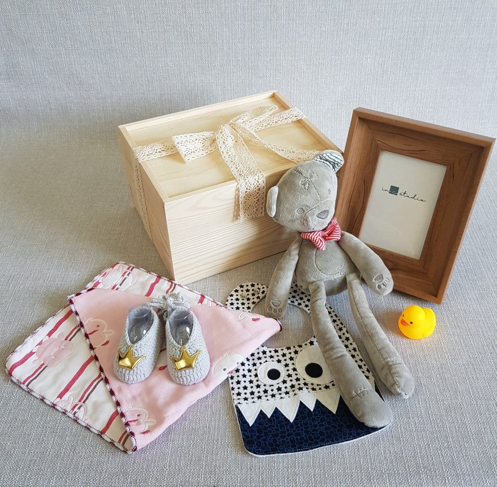 New Born Baby Gift Box - BL02 (Nationwide Delivery)