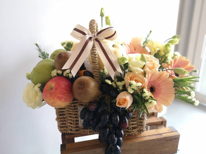 Fruits & Flower Basket (Negeri Sembilan Delivery Only)