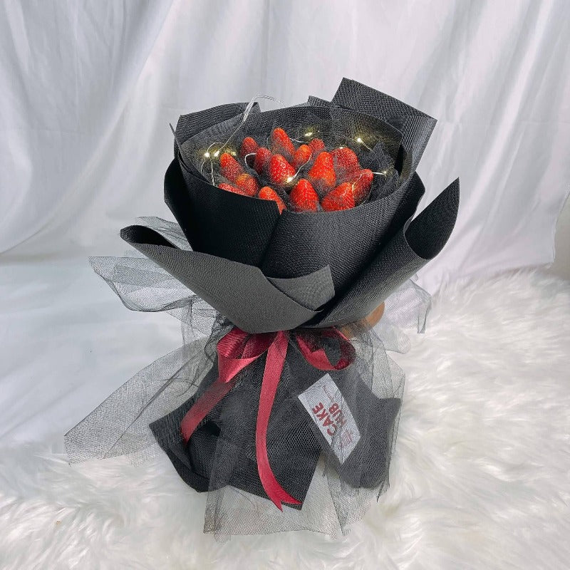 Strawberry Black Bouquet (Klang Valley Delivery)