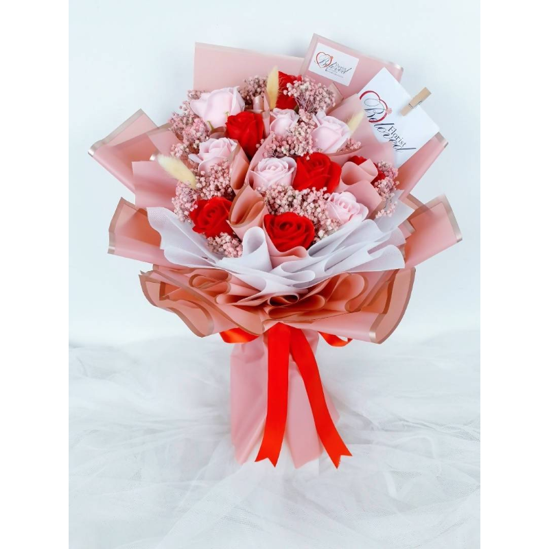 Red & Pink Soap Dried Flowers Bouquet (Klang Valley Delivery)