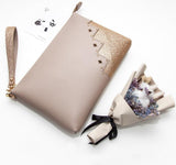 Jolly Gift Set (Twinkly Clutch & Dried Bouquet)