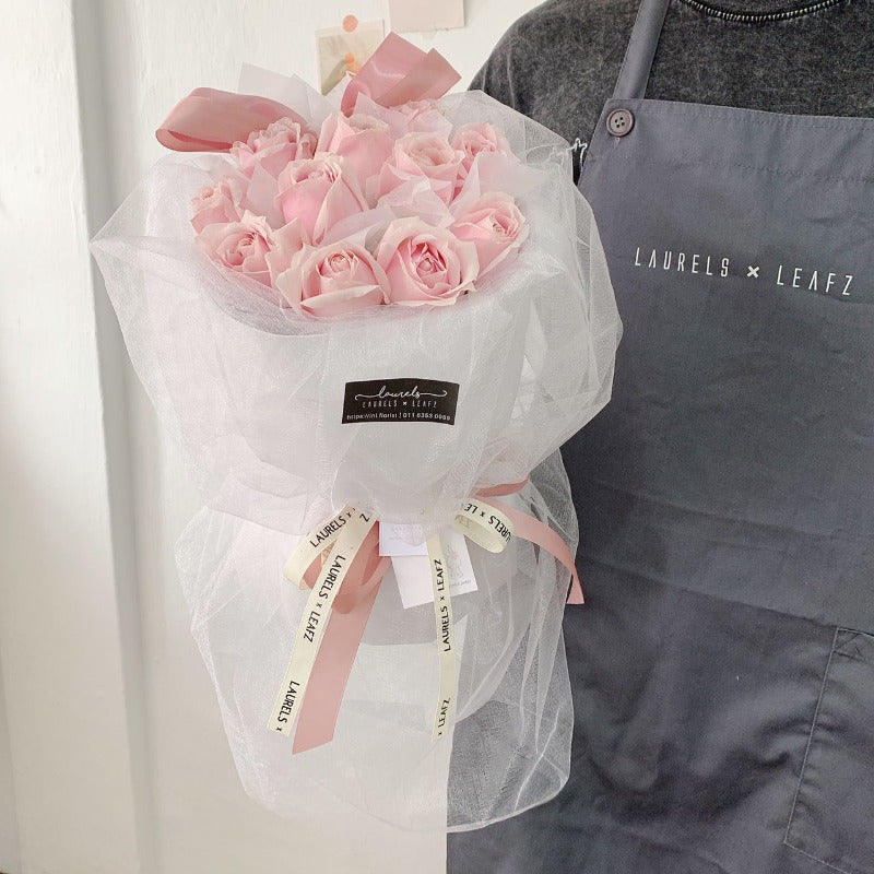 V2023 My World Only You Rose Bouquet ( Fresh Flower ) (Johor Bahru Del