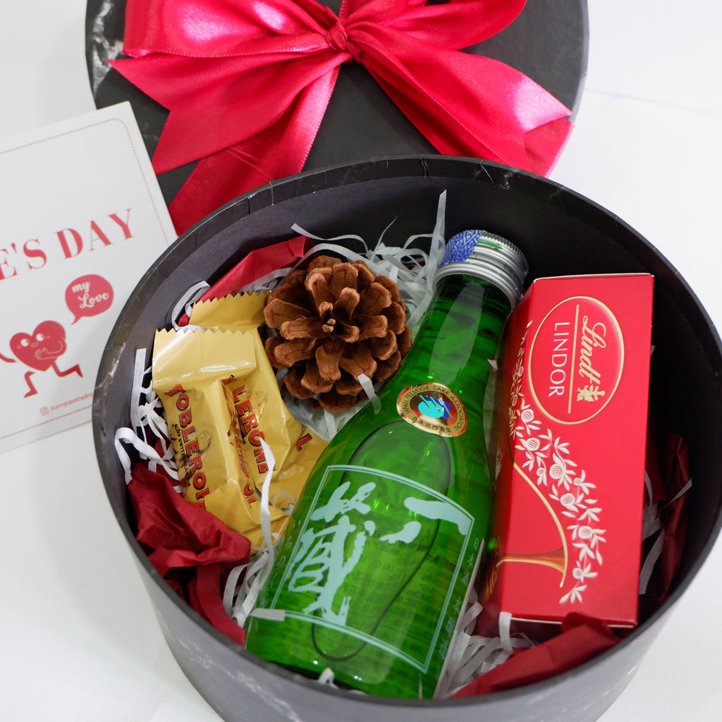 Nihonshu & Chocolates Gift Set (Klang Valley Delivery) Giftr