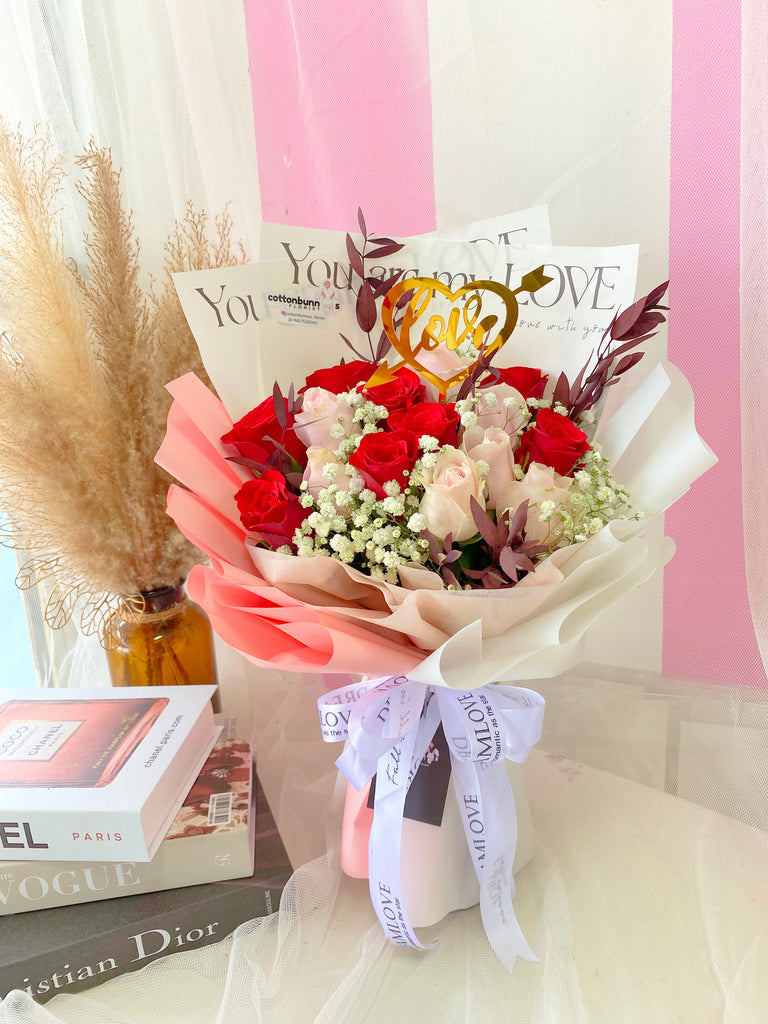 Pink & Red Fresh Rose Bouquet (Penang Delivery only)