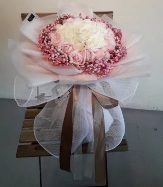 Feliz Rosa Flower Bouquet (Johor Bahru Delivery only) | Giftr ...