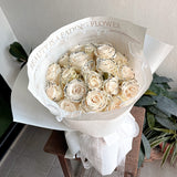 Chanele White Rose Bouquet (Johor Delivery Only)