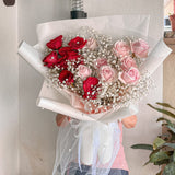 Signature Red and Pink Roses Bouquet (Johor Delivery Only)