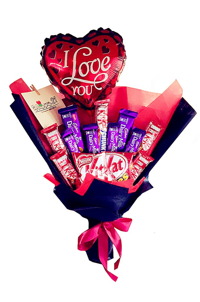 Mix Chocolate Hand Bouquet With Balloon