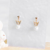 Cute Bunny Rabbit Pearl Earring [Nationwide Delivery]